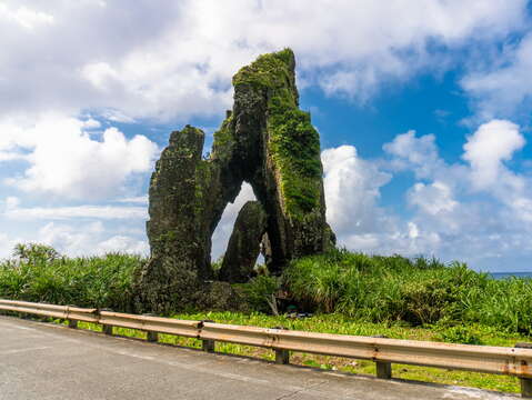 玉女岩(火把岩)